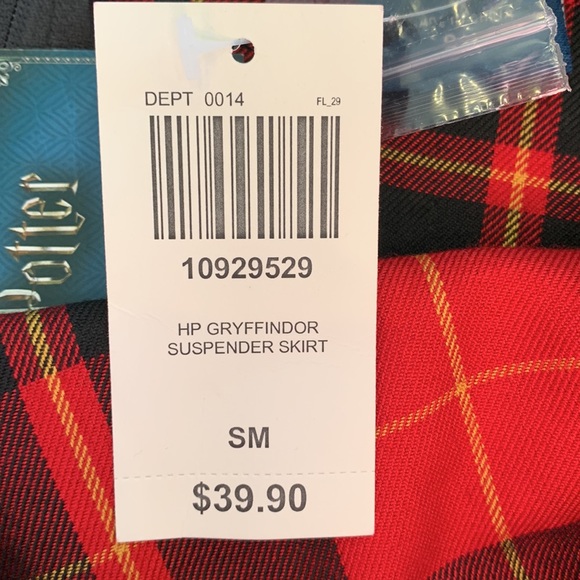 Harry Potter Gryffindor Red & Black Plaid Skirt, NWT, S - Picture 10 of 13